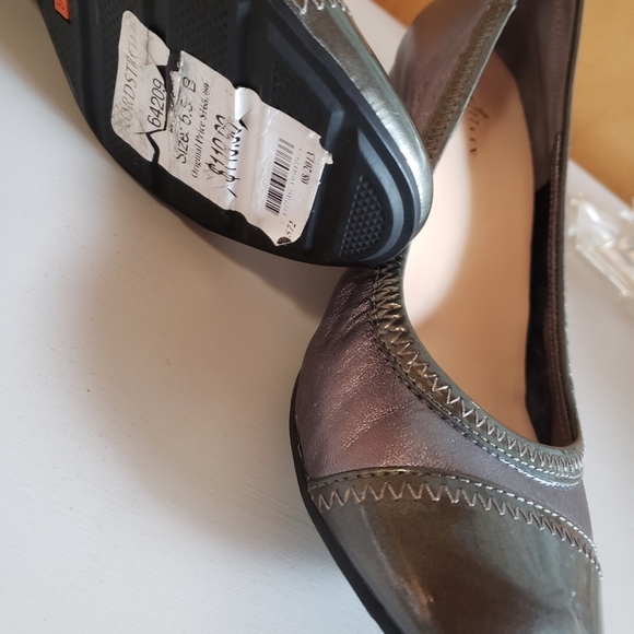 Cole Haan NikeAir Wedges Shoes - Picture 5 of 7